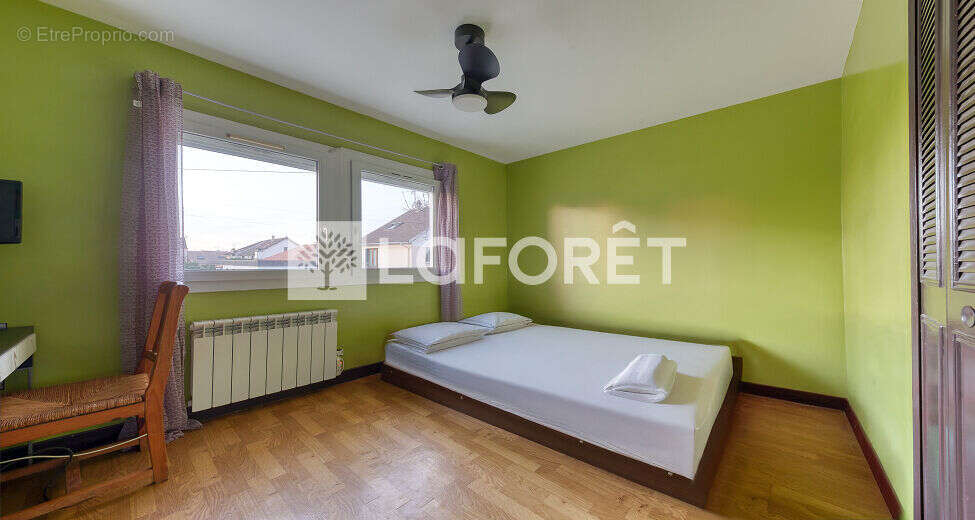 Maison à ROISSY-EN-BRIE