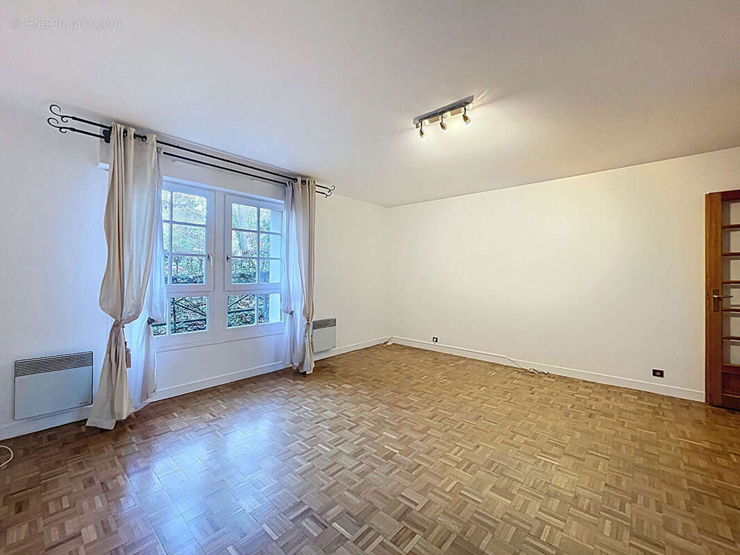 Appartement à CHATILLON