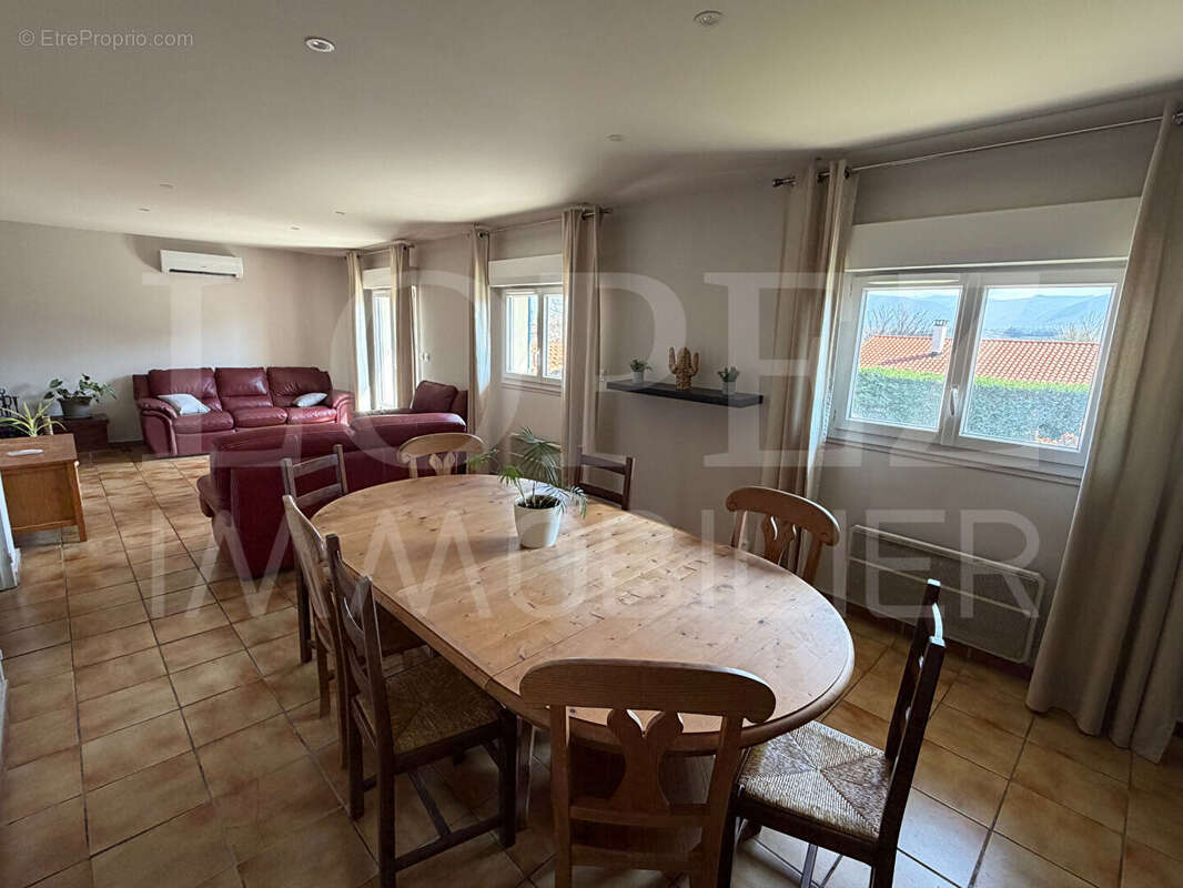 Maison à PAYRIN-AUGMONTEL