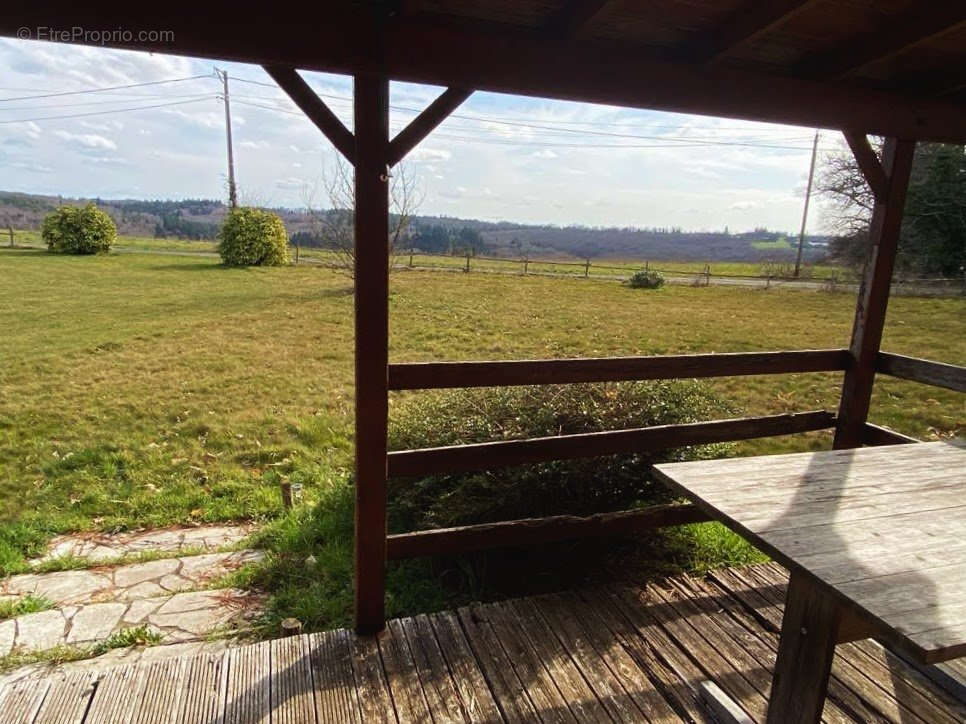 Maison à SAINT-MESMIN