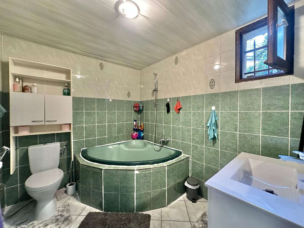 Maison à SARTROUVILLE