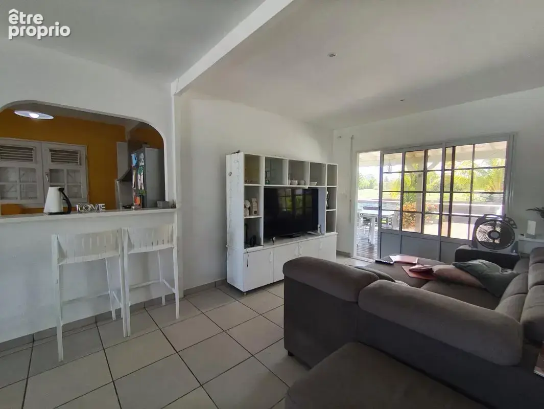 Maison 3 pièces 112 m² à vendre à Petit-Canal (97131) - photo 2