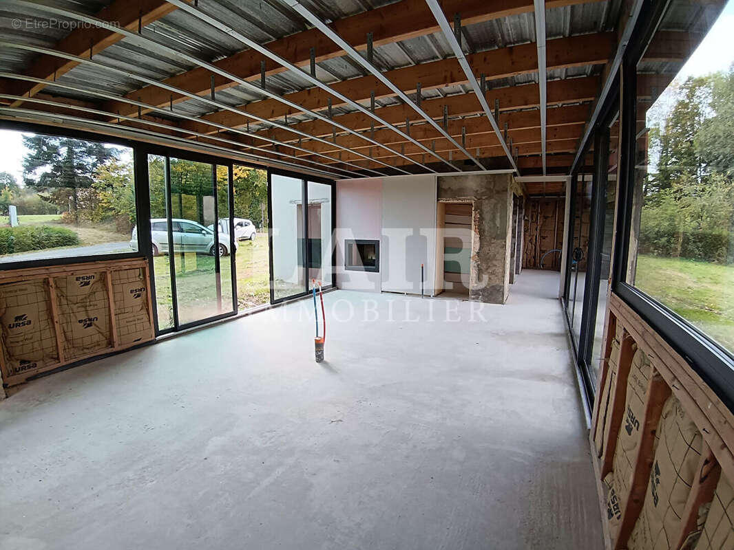 Maison à LE MELE-SUR-SARTHE