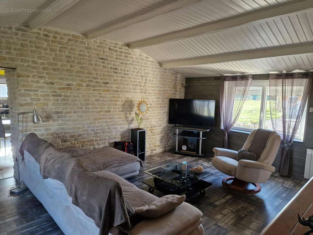 Maison 110 m² à Vouille-Les-Marais  - photo 3