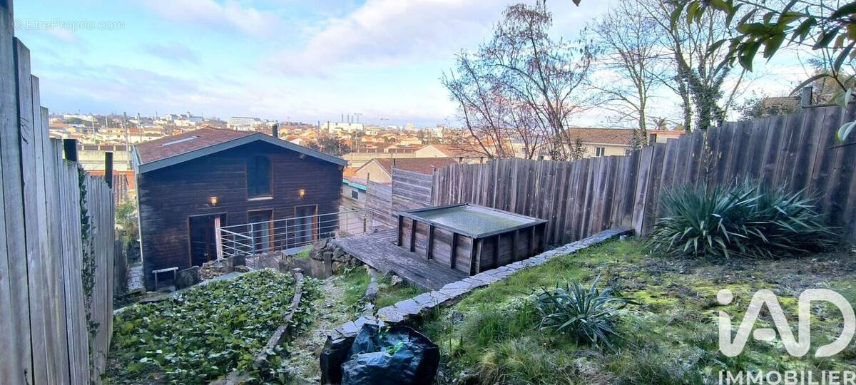 Photo 1 - Maison à CENON