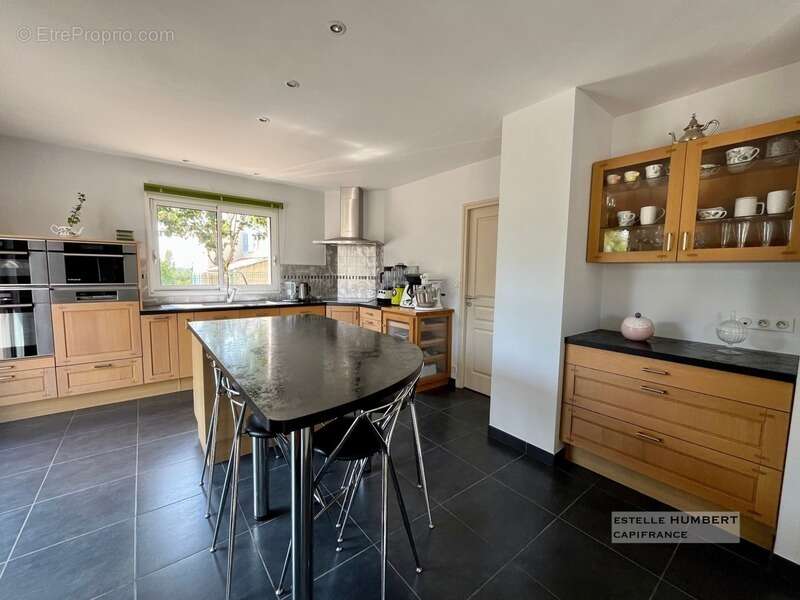 Maison à FONTENAY-LE-COMTE