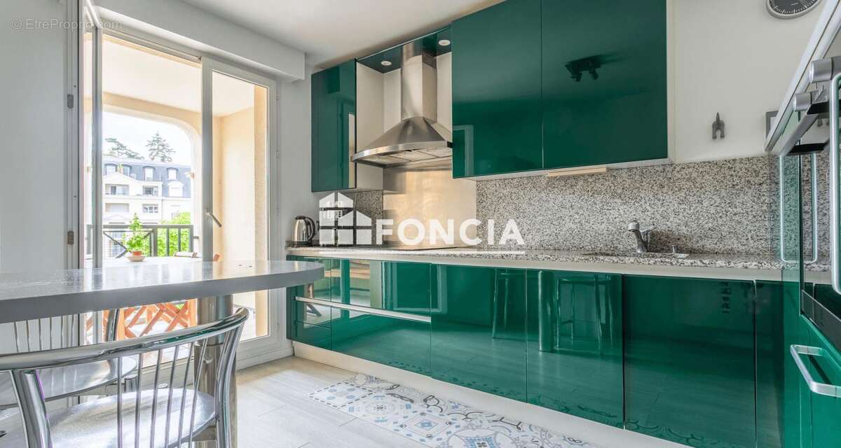 Appartement à DAMMARIE-LES-LYS