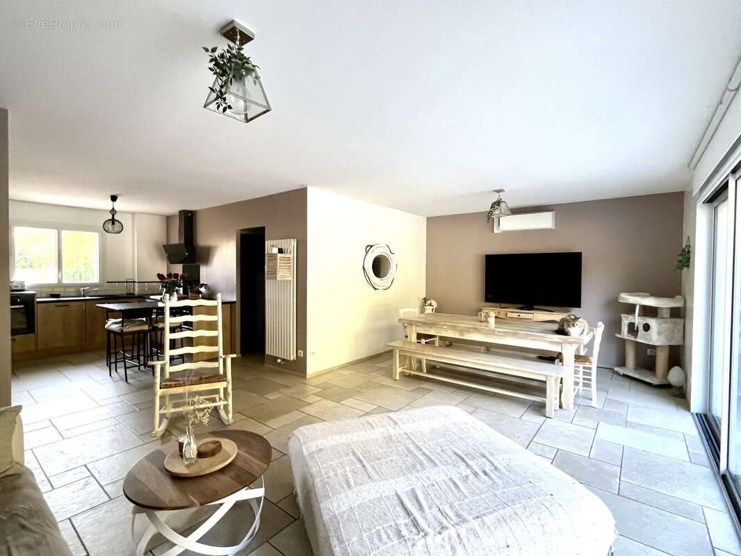 Maison à MILLY-LA-FORET