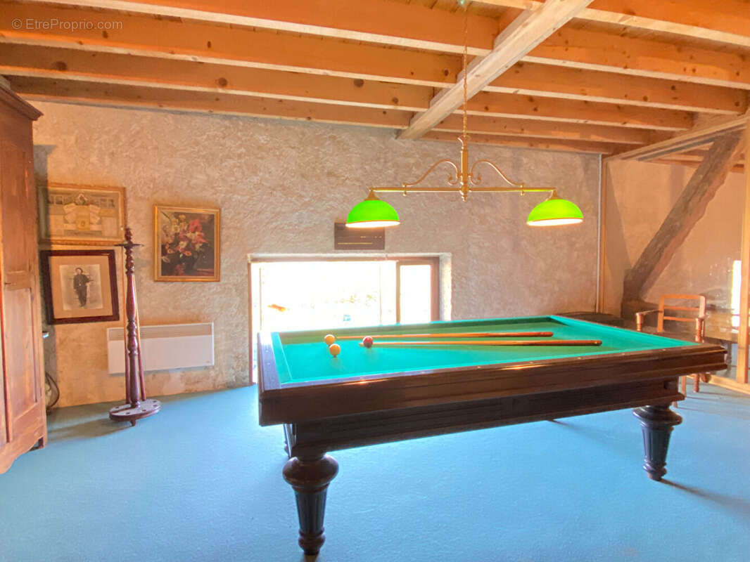 Maison à INJOUX-GENISSIAT