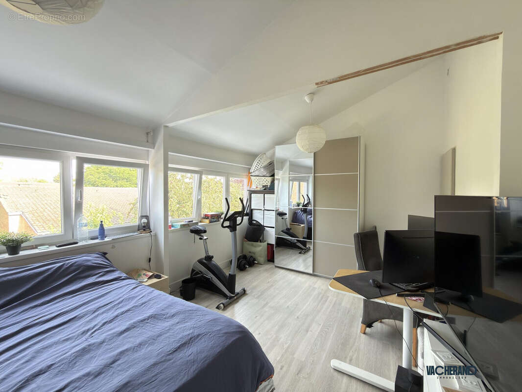 Maison 90 m² à Loos  - photo 8