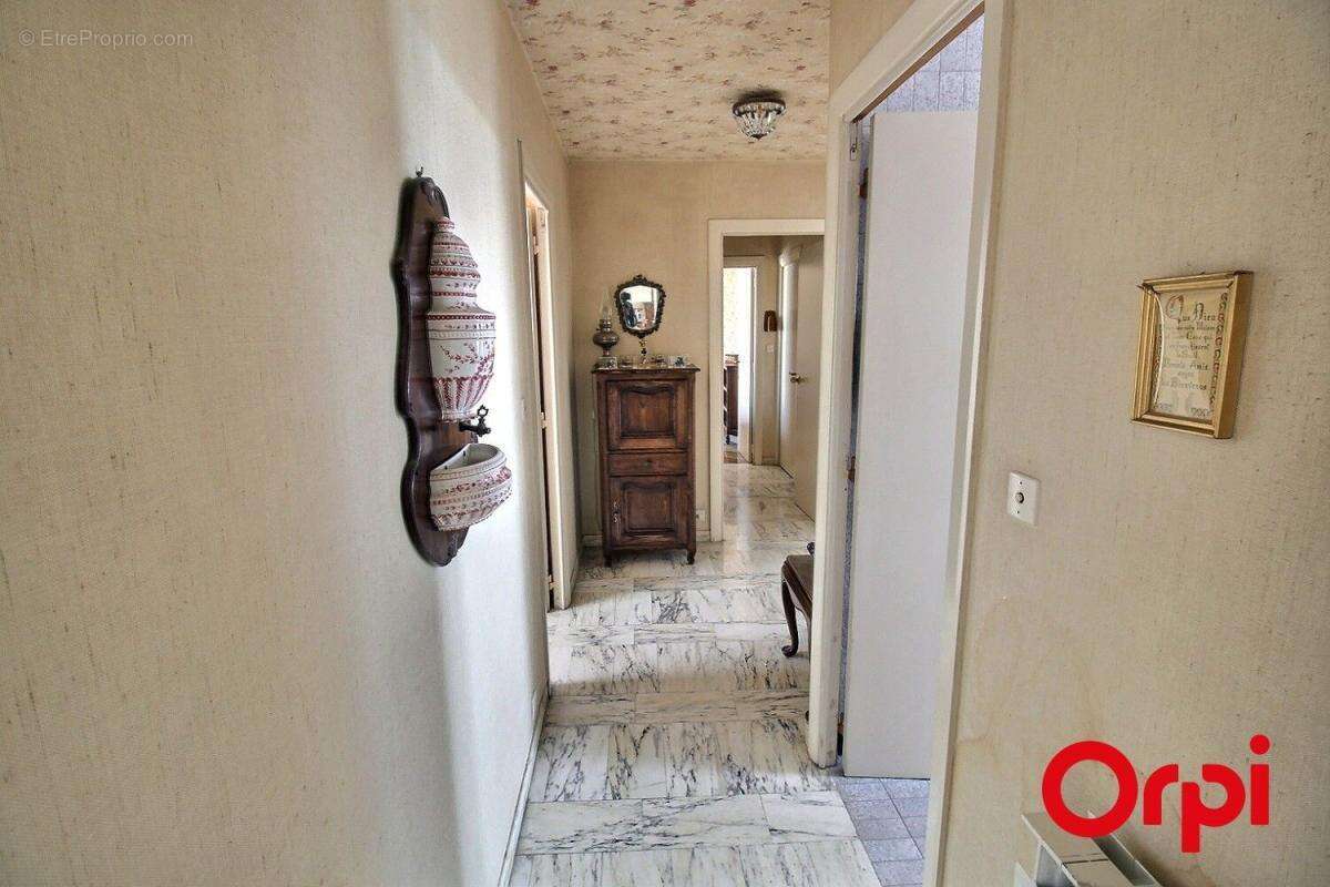 Appartement de type 3/4 -170 m² - Penthouse - Dernier étage Terrasse 45 m² - Parking - photo 20