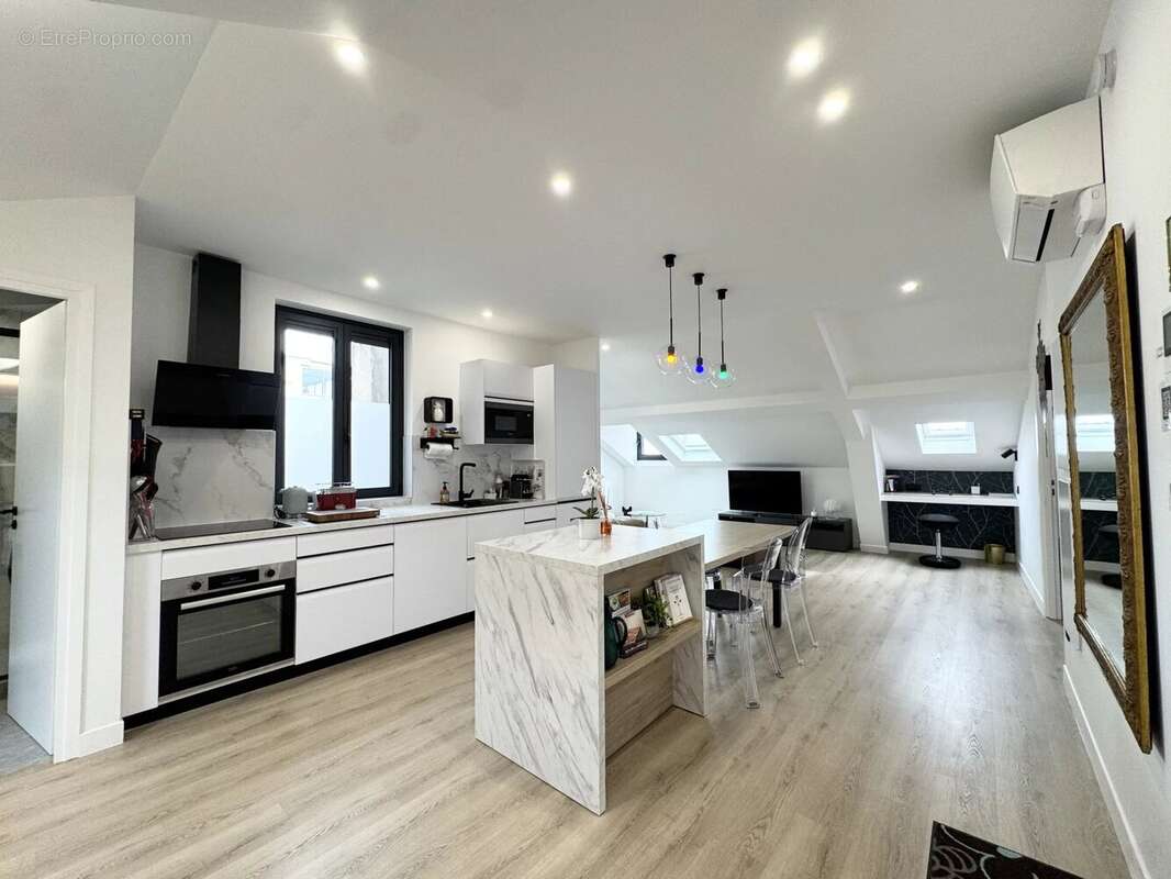 Appartement à BEAUSOLEIL
