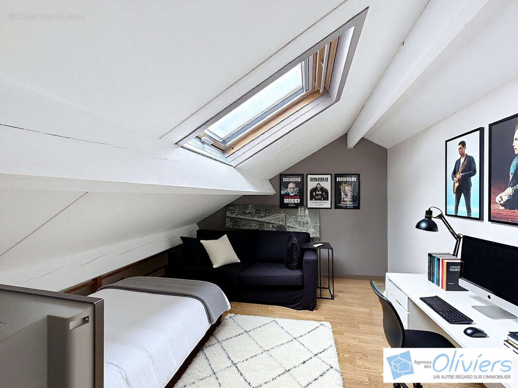 Maison à VOISINS-LE-BRETONNEUX