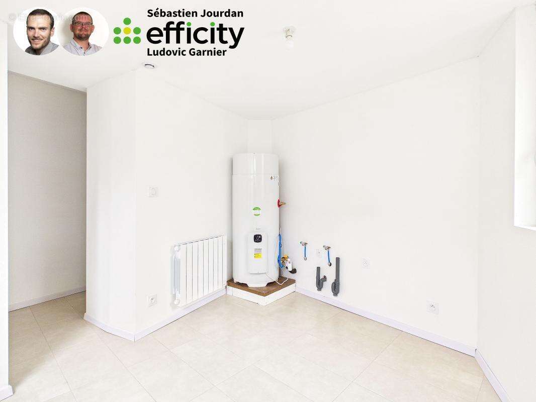 Maison à LOUVIGNE-DU-DESERT