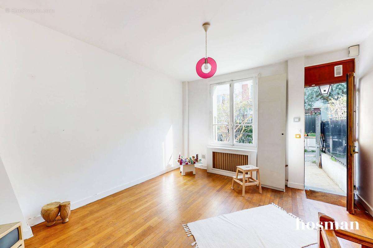 Maison à PARIS-19E