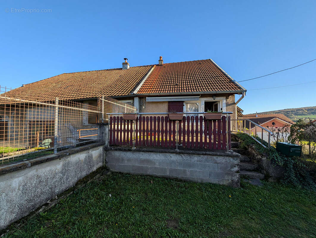 Maison à COURCHATON