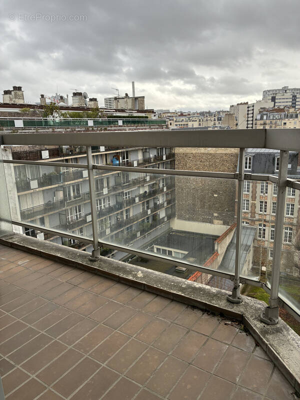 Appartement à PARIS-15E