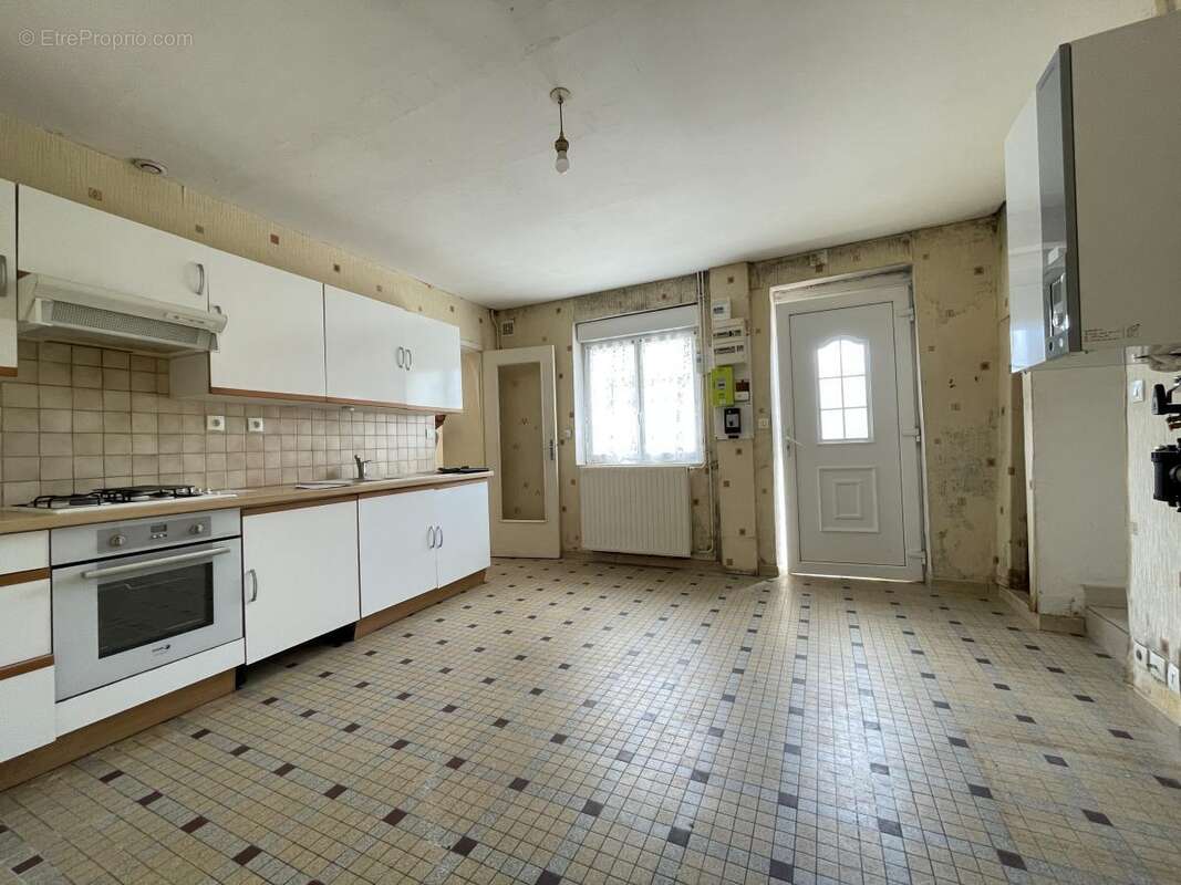 Maison 72 m² à Fatines  - photo 8