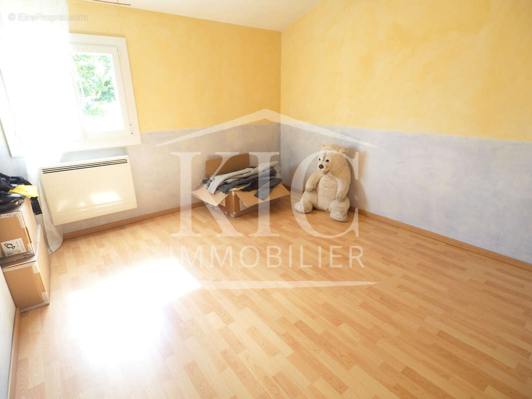 PROCHE CARCASSONNE - Maison 118 m2 4 chambres - Jardin, piscine, garage. - photo 10