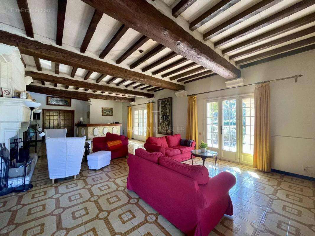 Maison à FONTVIEILLE