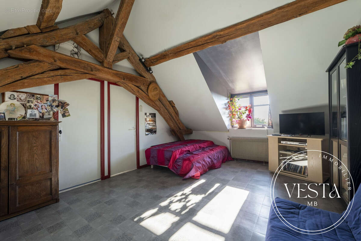 Maison 150 m² à Fontaine-Les-Dijon  - photo 8