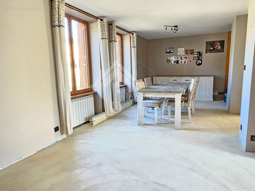 Maison à SAINT-CLEMENT