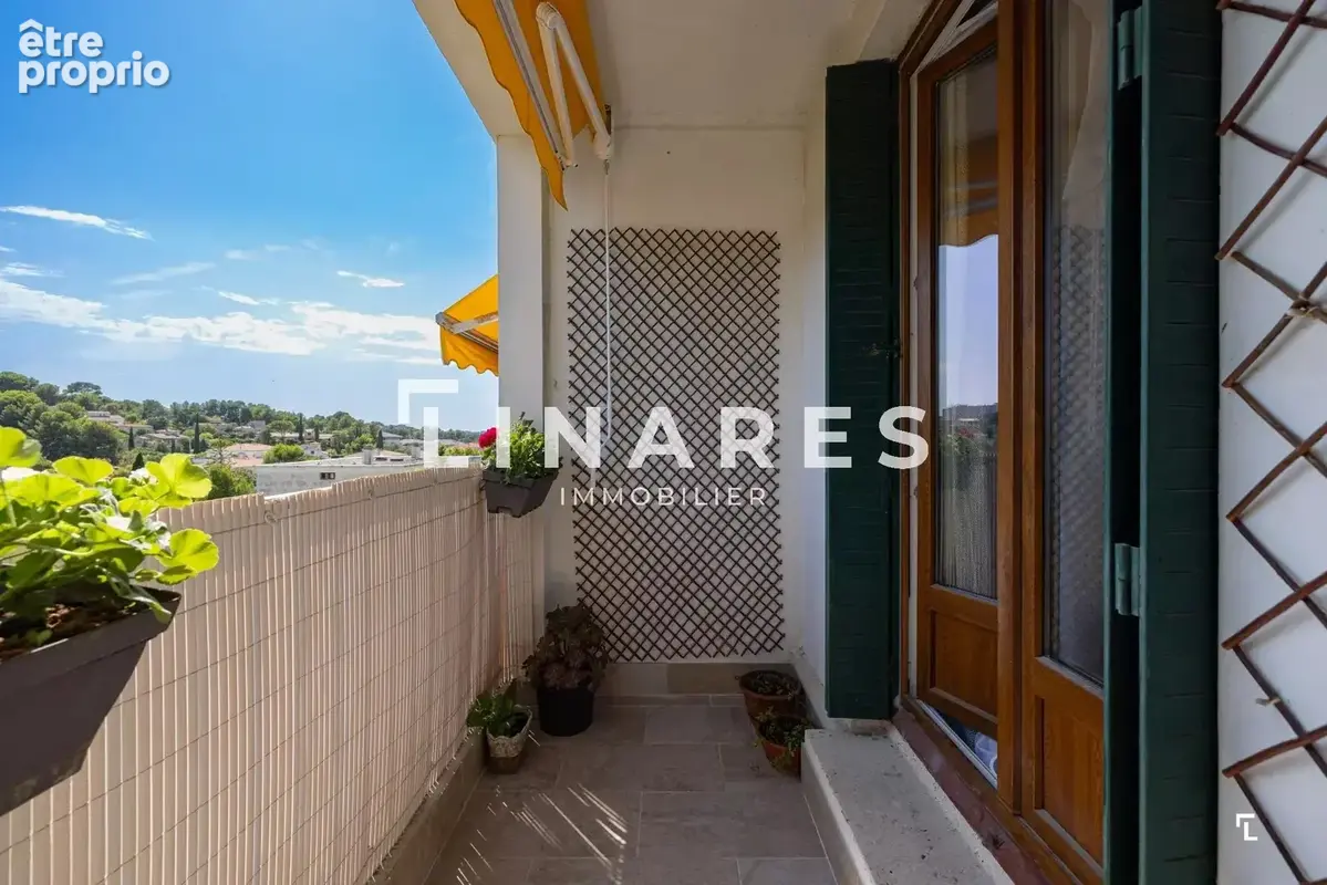 COCON LUMINEUX - Appartement T3/4 Dernier Étage 82m2 - Terrasse - Loggia - Cellier - 13190 Allauch - photo 2