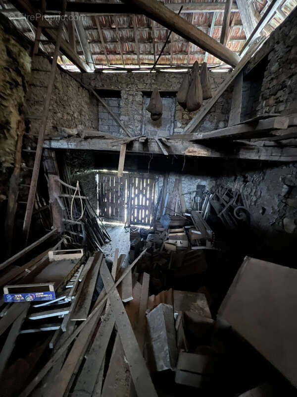 Maison à LESCHERAINES