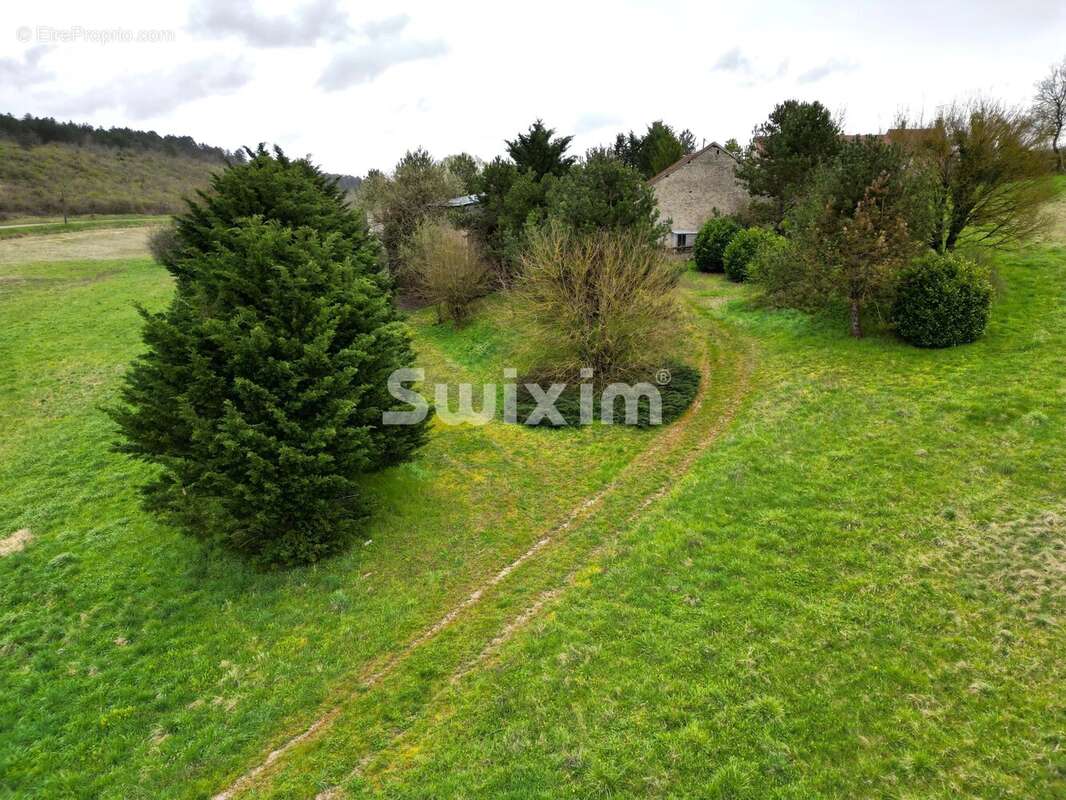 Maison à JOUX-LA-VILLE