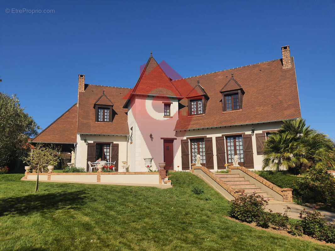 Maison à LA VILLE-DU-BOIS