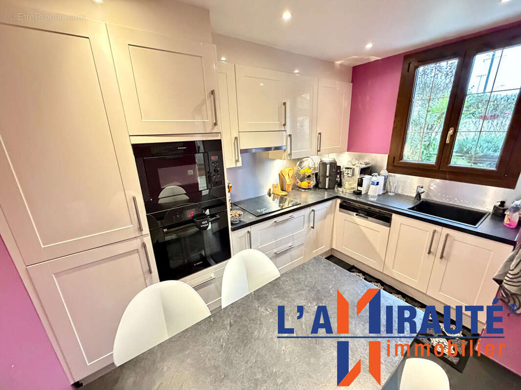 Maison à SARTROUVILLE