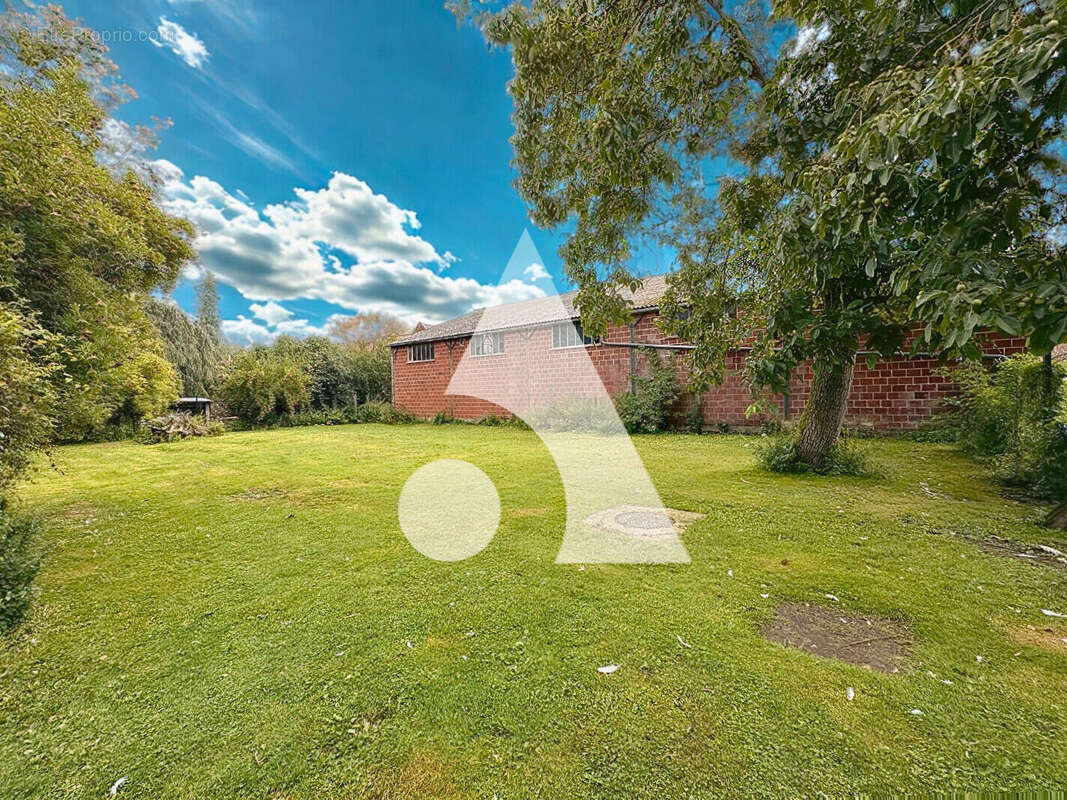 Maison à MONCHAUX-SUR-ECAILLON