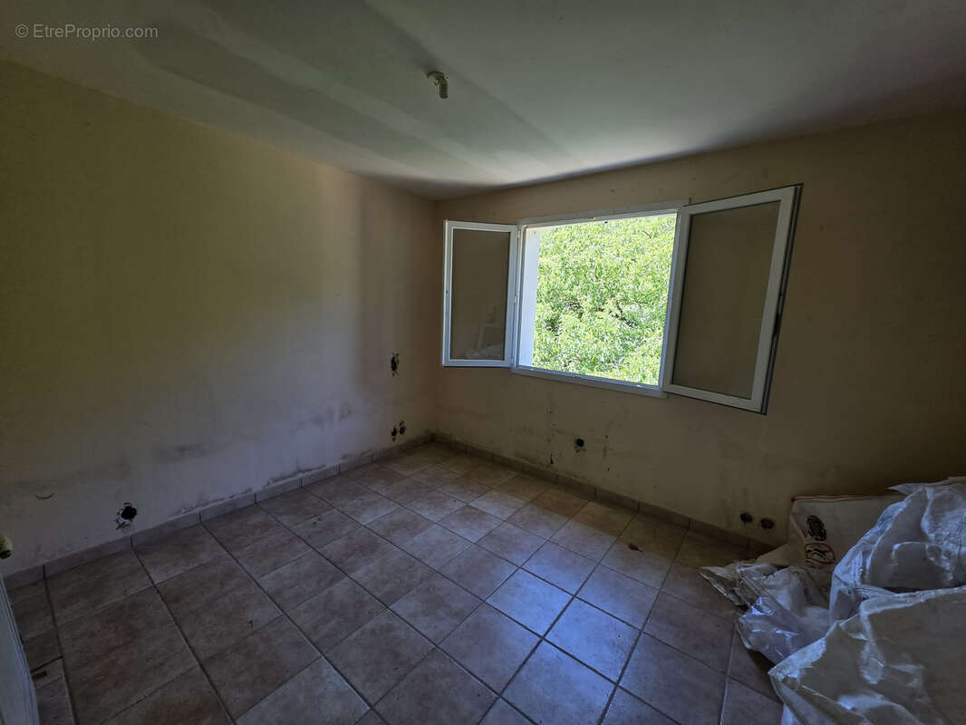 Ensemble immobilier à fort potentiel _ Idéal famille ou investisseur - photo 4