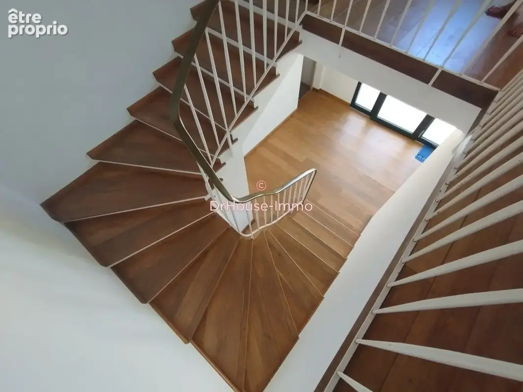 Maison 7 pièces 214 m² à vendre à Chateau-Arnoux-Saint-Auban (04160) - photo 6