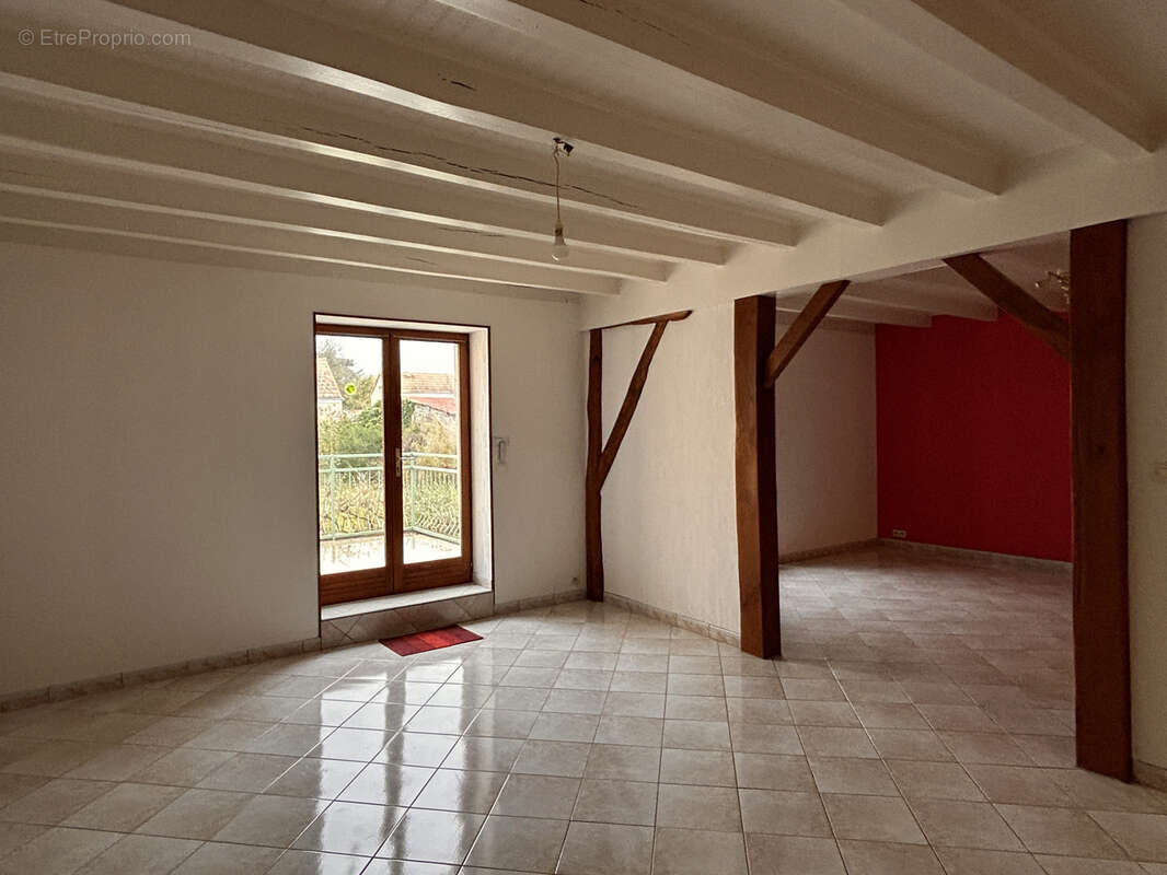 Maison à SAINT-MARCEL