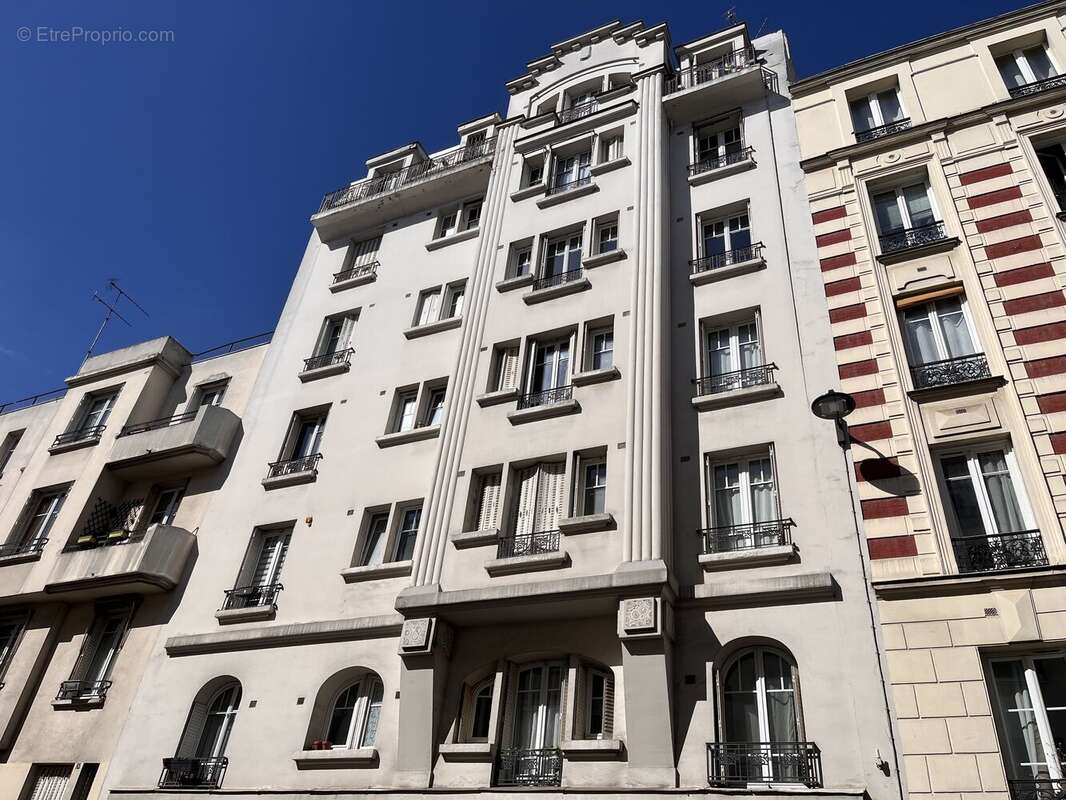 Photo 2 - Appartement à PARIS-18E