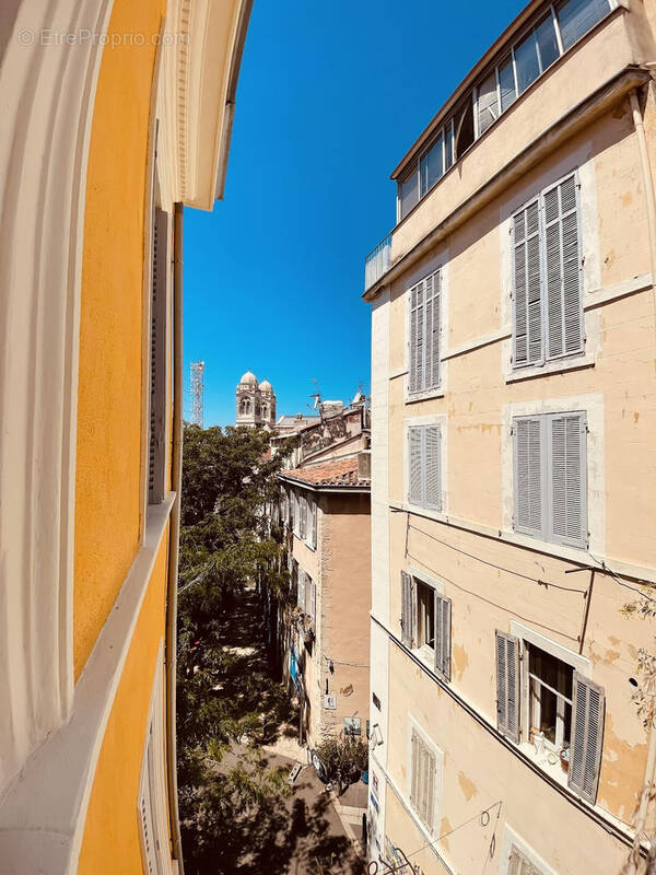 Appartement à MARSEILLE-2E