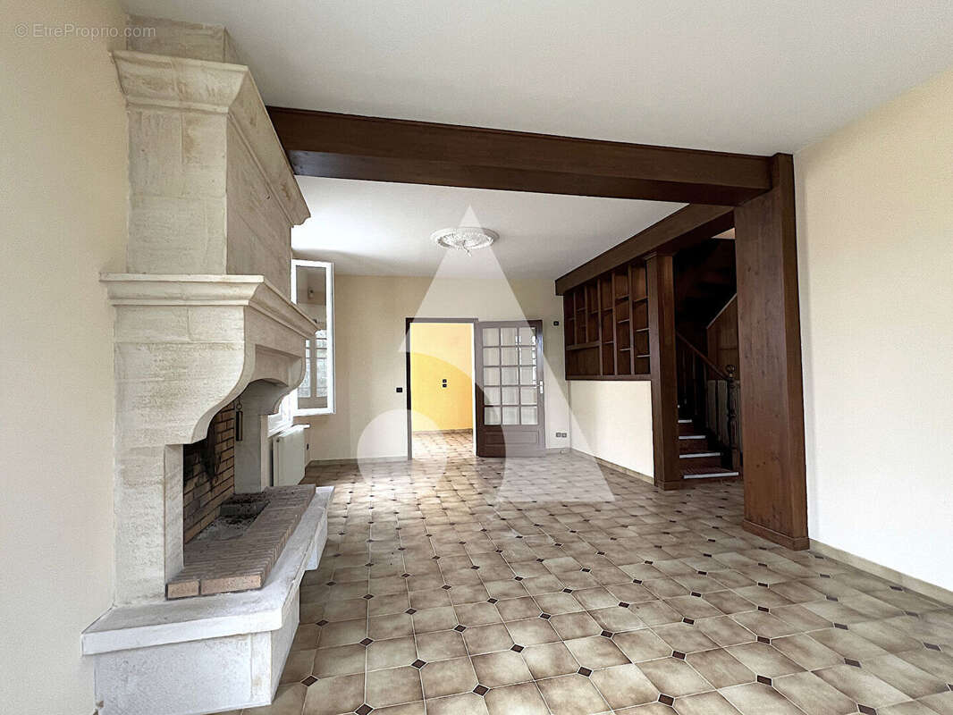 Maison à MONTPON-MENESTEROL