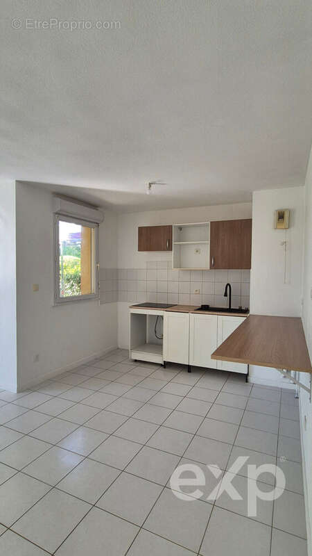 Cuisine 2 - Appartement à CAVIGNAC