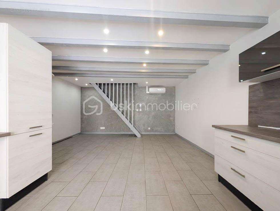 Maison à PIERRELATTE