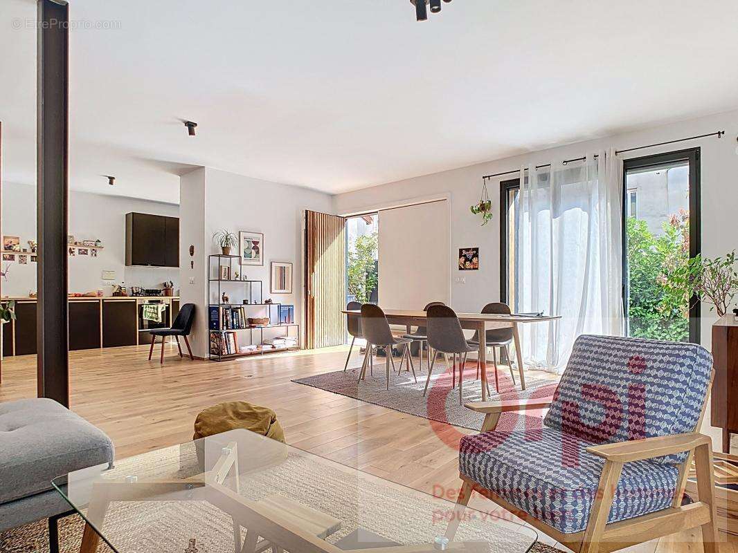 Maison à ISSY-LES-MOULINEAUX