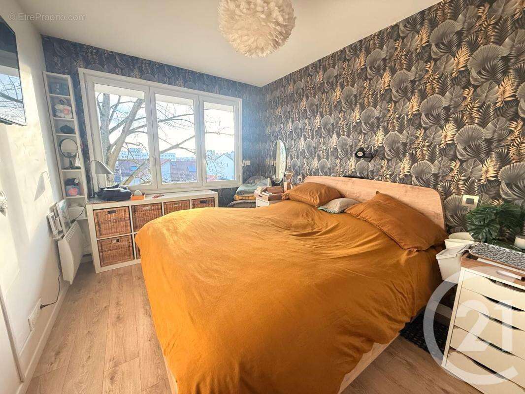 Appartement à FONTENAY-SOUS-BOIS