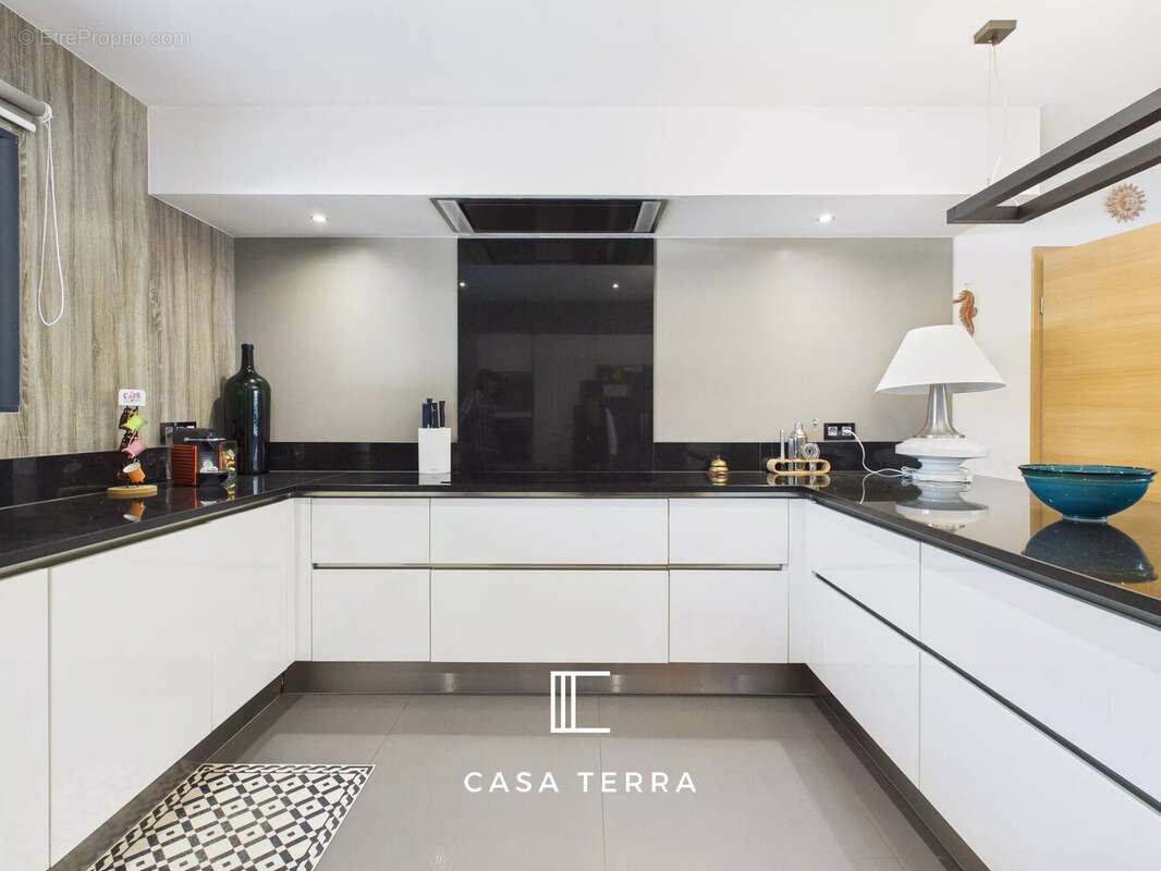 Maison à PORTO-VECCHIO