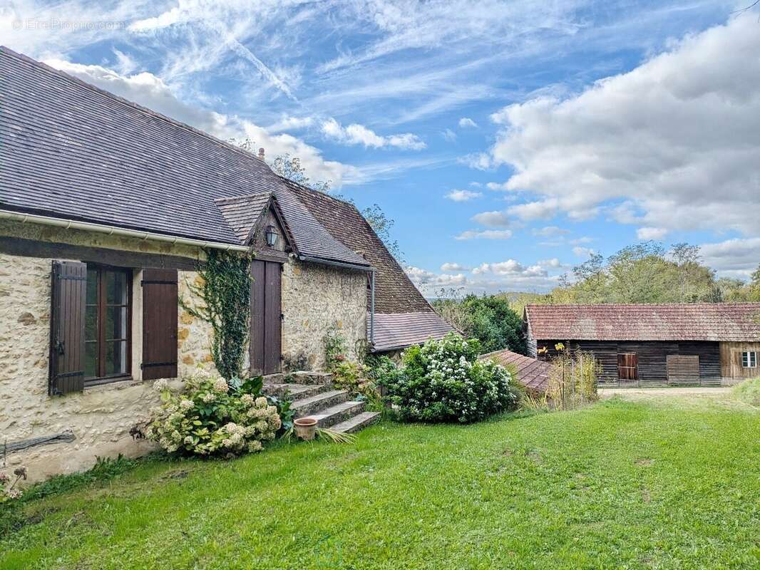 Maison à COUX-ET-BIGAROQUE