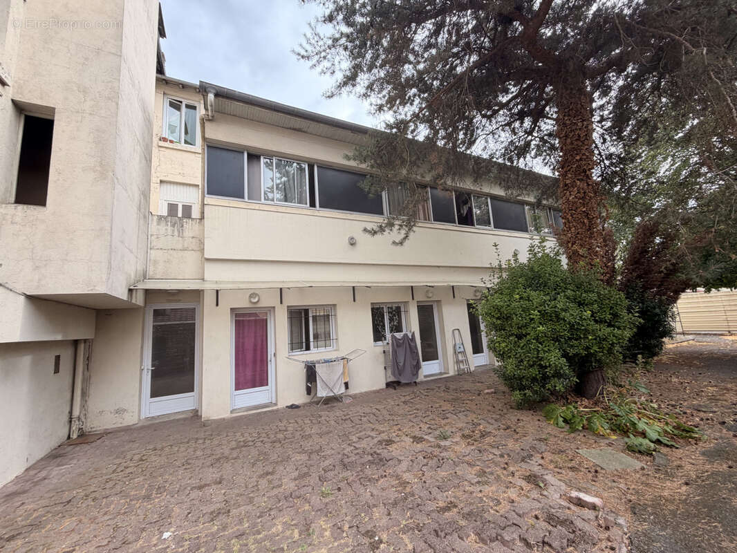Vente plusieurs lots dans un immeuble - photo 60