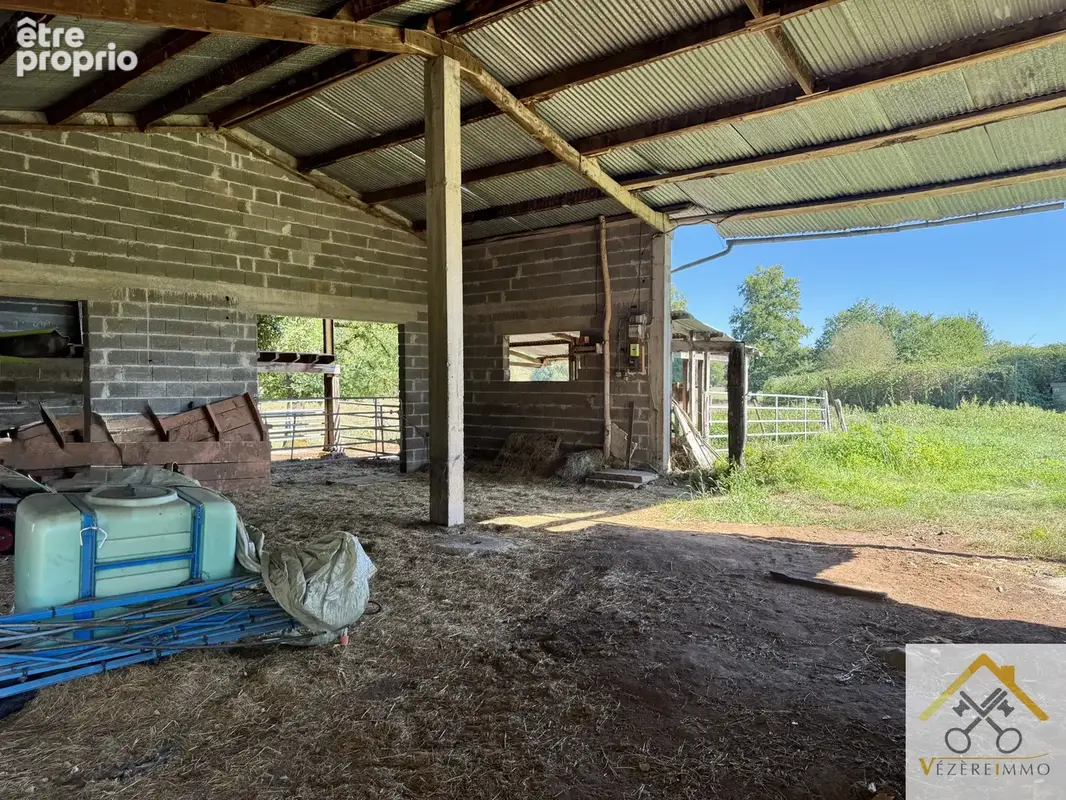 Bâtiment agricole 250 m2 - photo 2