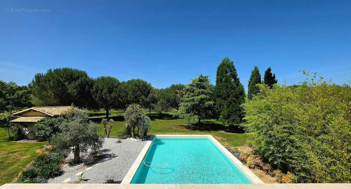 Maison authentique et contemporaine avec piscine et garage 167m2 - photo 2
