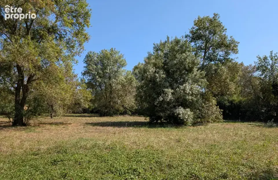 Terrain 1105 m² à Chateauneuf-Grasse  - photo 3