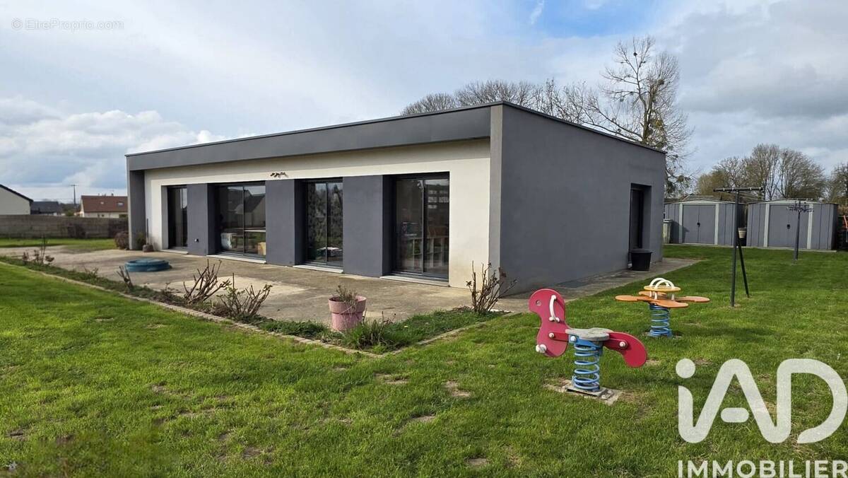 Photo 1 - Maison à BUCHY