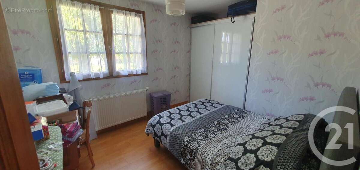 Maison à BEAURAINVILLE